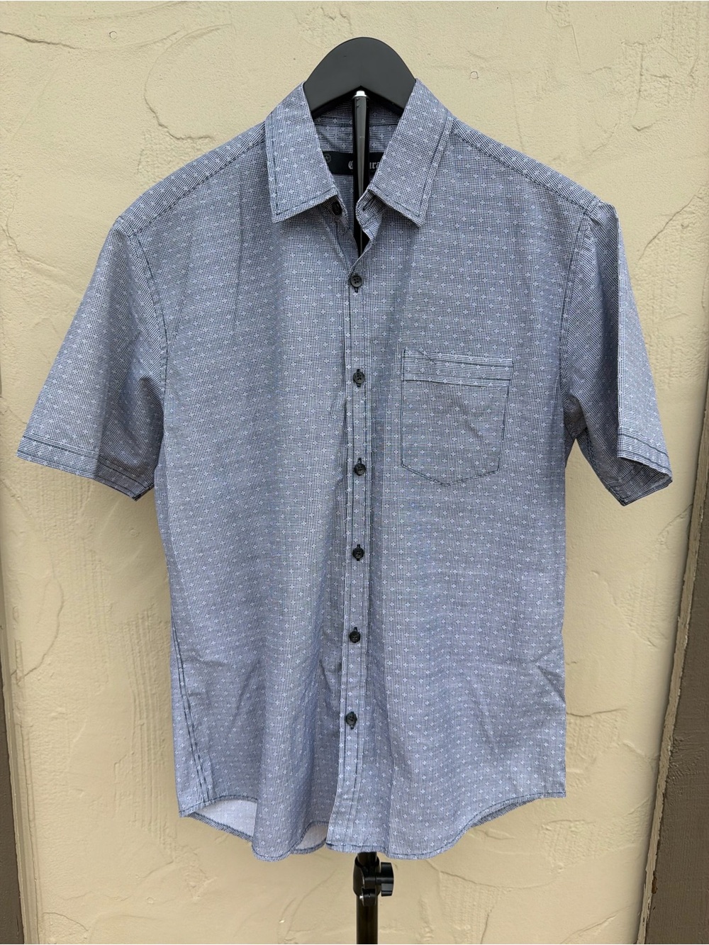 Men's Short Sleeve Button-Up Shirt in Light Blue